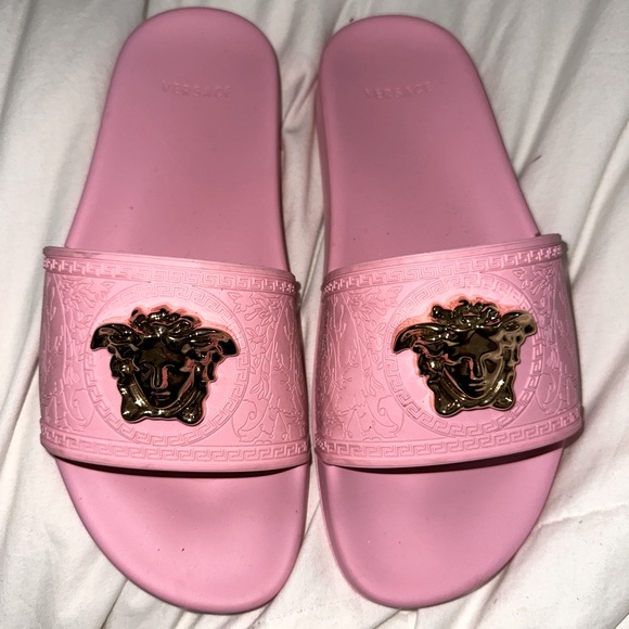 Women Pink Versace Slides Pink Size 40 NEW - Picture 1 of 2